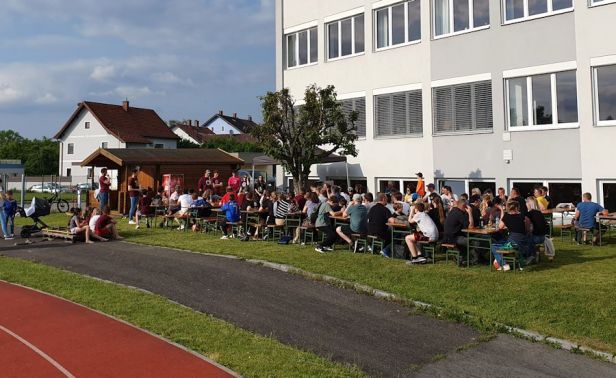 DIn allen Belangen überlegen - die Heimakteure aus Neuhaus