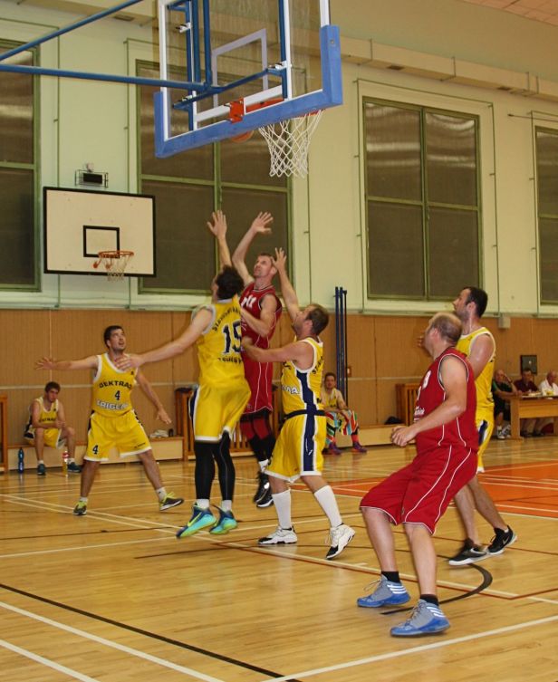 UBBC Herren beim Traditionsspiel gegen Uni Prag